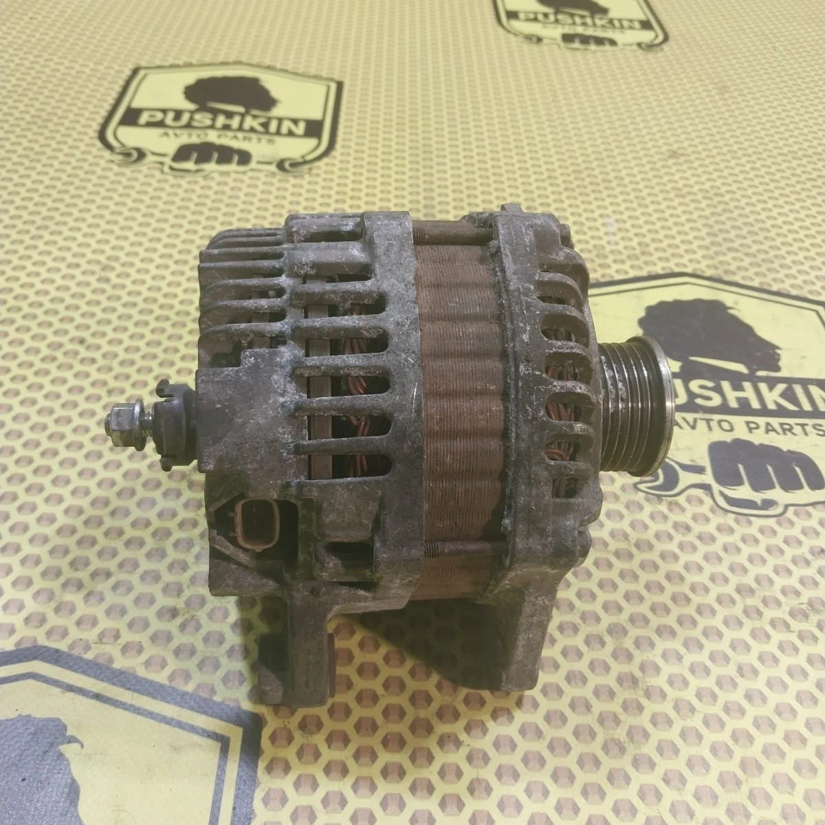 Генератор Nissan Xtrail 2009 23100JG71A T31 MR20