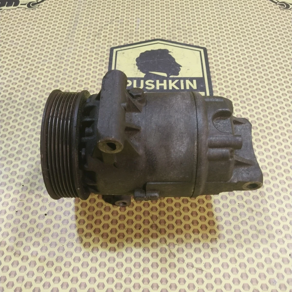 Компрессор кондиционера Nissan Qashqai 2009 92600JD000 J10 HR16