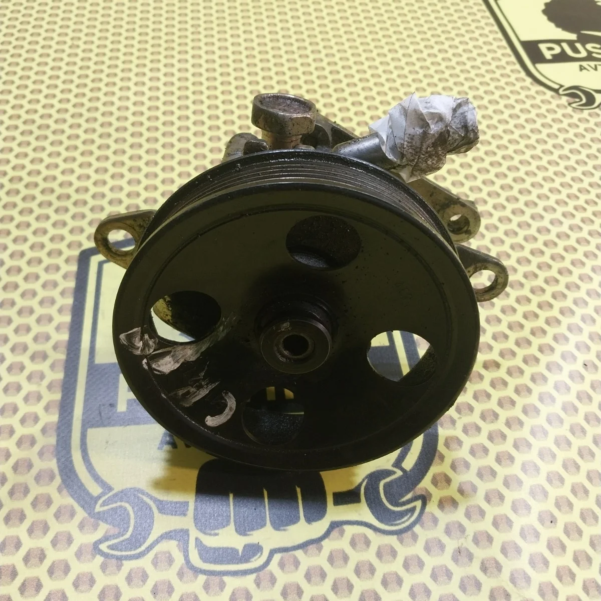 Насос ГУР Nissan Xtrail 2005 491108H305 T30 QR