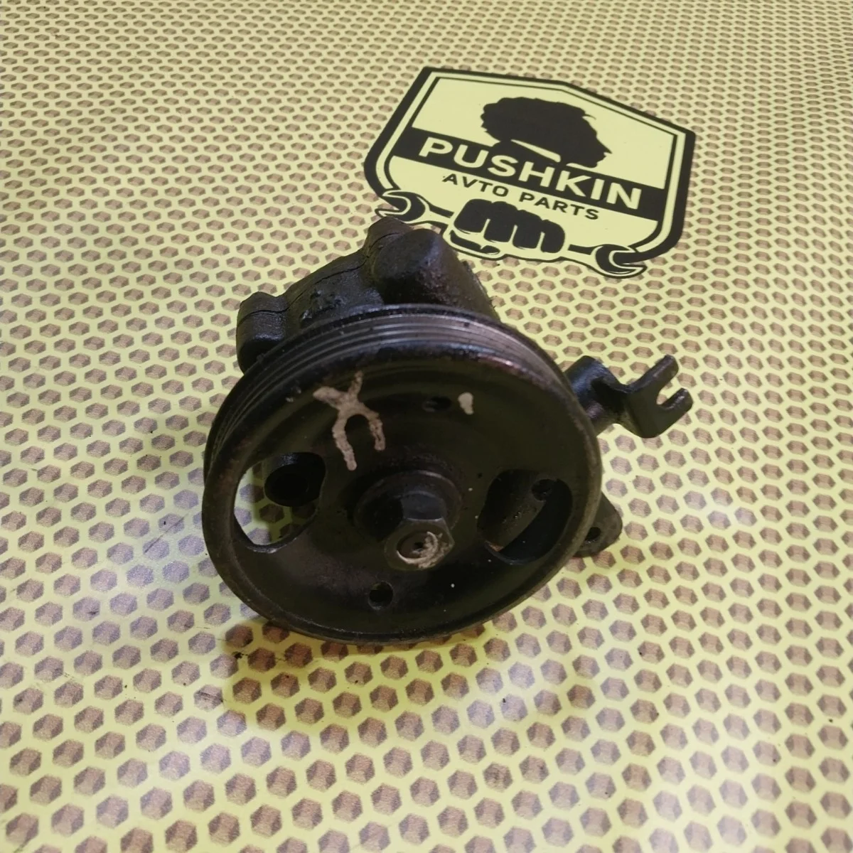 Насос ГУР Nissan Maxima 2005 4911040U15 A33 VQ