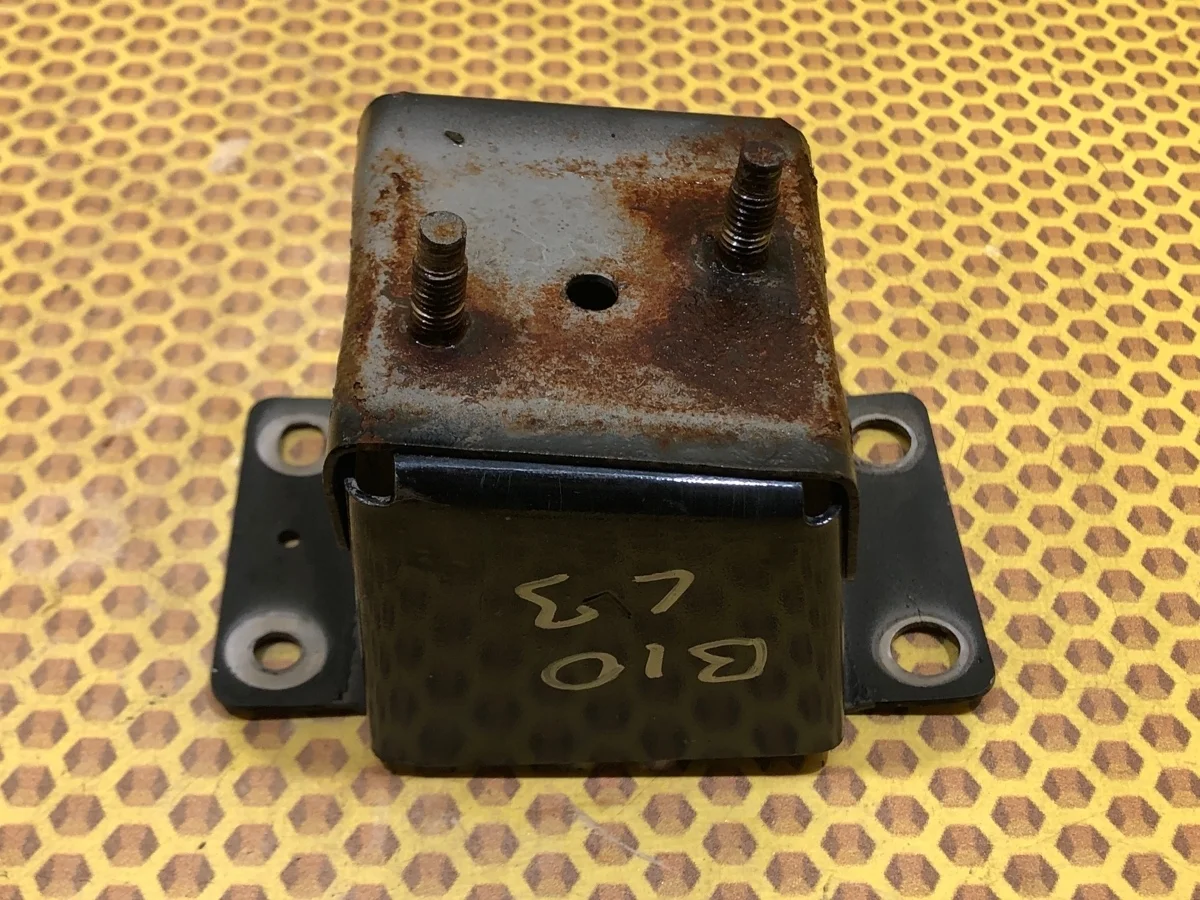 Кронштейн усилителя бампера Nissan Almera Classic 2007 8520295F0B B10 QG16, задний левый