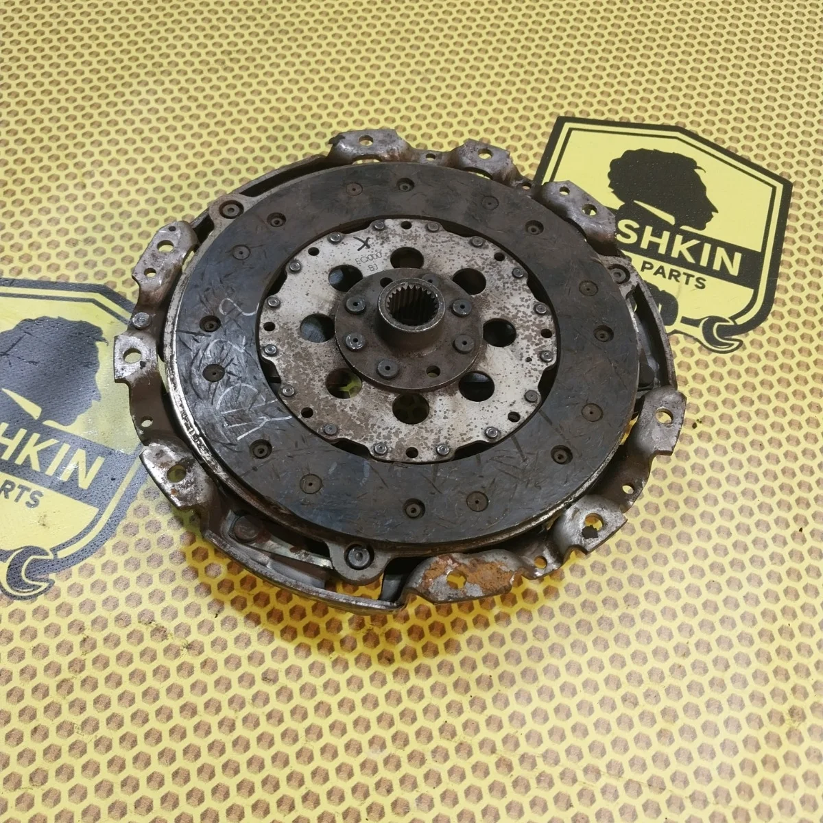 Комплект сцепления Nissan Xtrail 2005 302108H800 T30 YD22