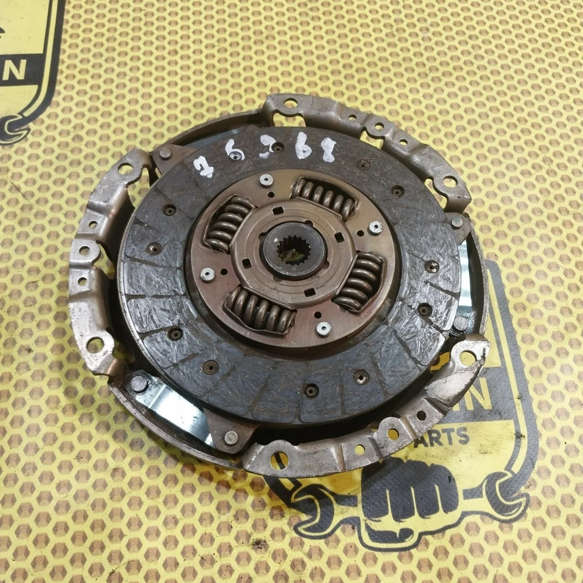 Комплект сцепления Nissan Almera 2005 30100AU000 N16 QG15