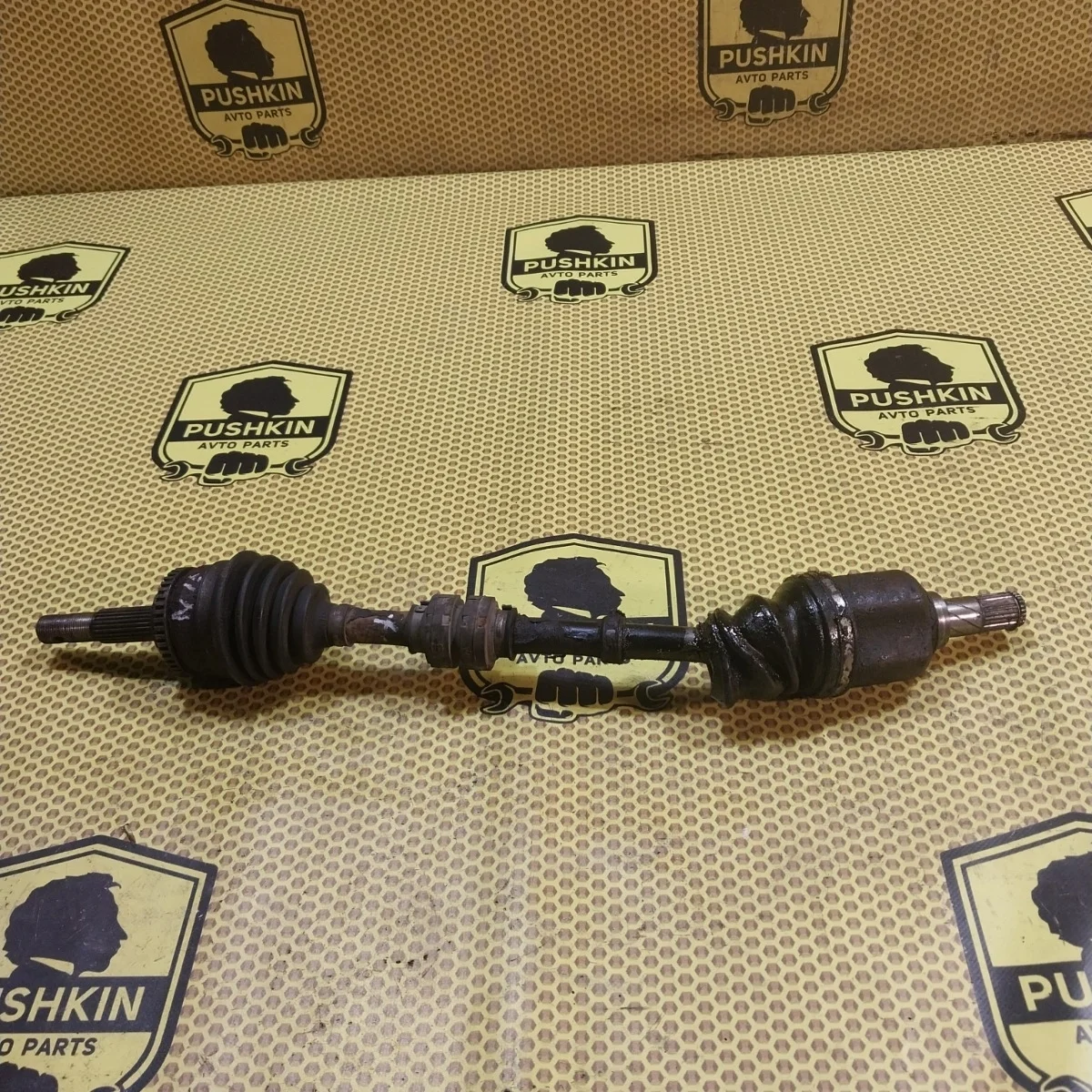 Привод МКПП Nissan Almera 2005 39101BM520 N16 QG15, передний левый