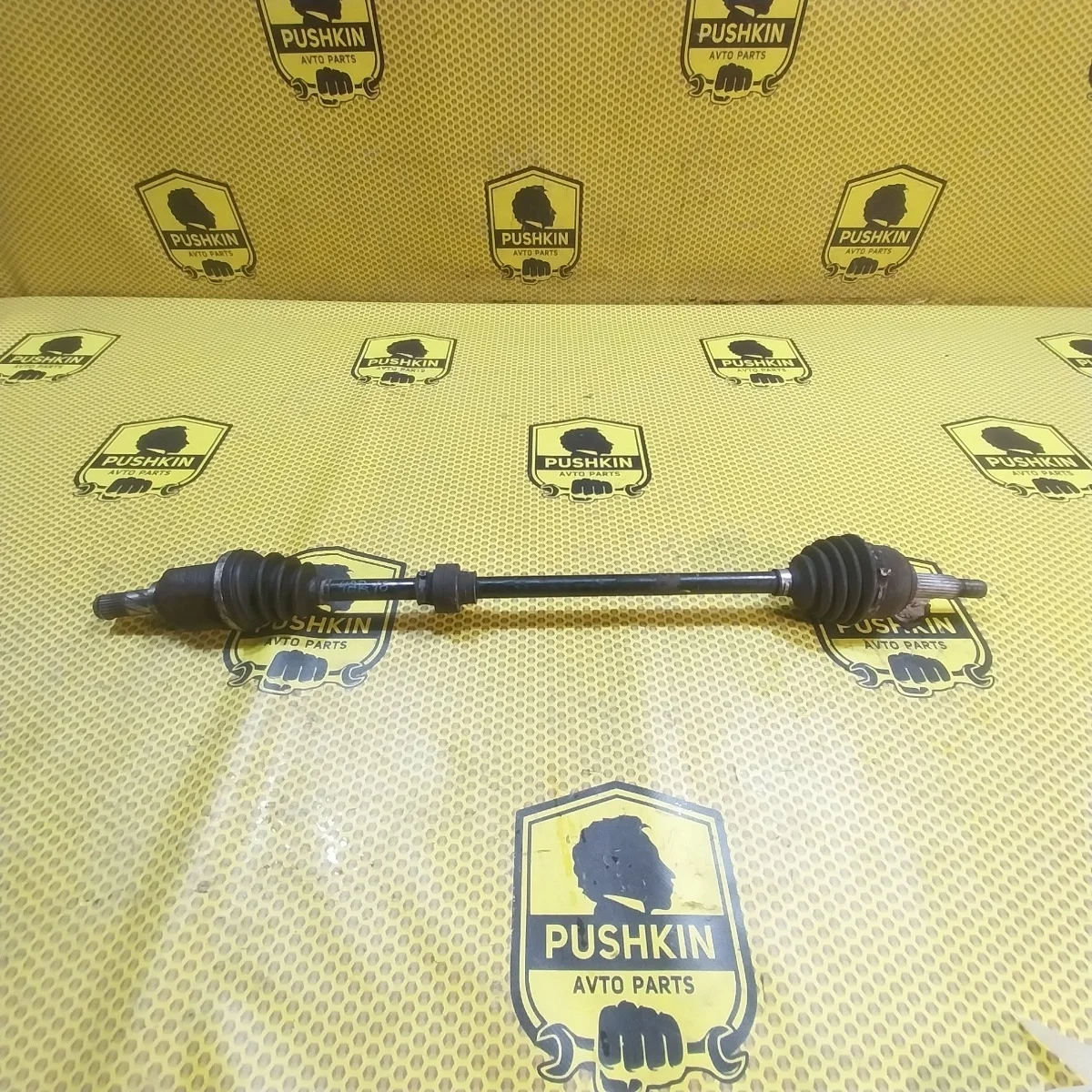 Привод МКПП Nissan Note 2009 391001U600 E11 HR, передний правый