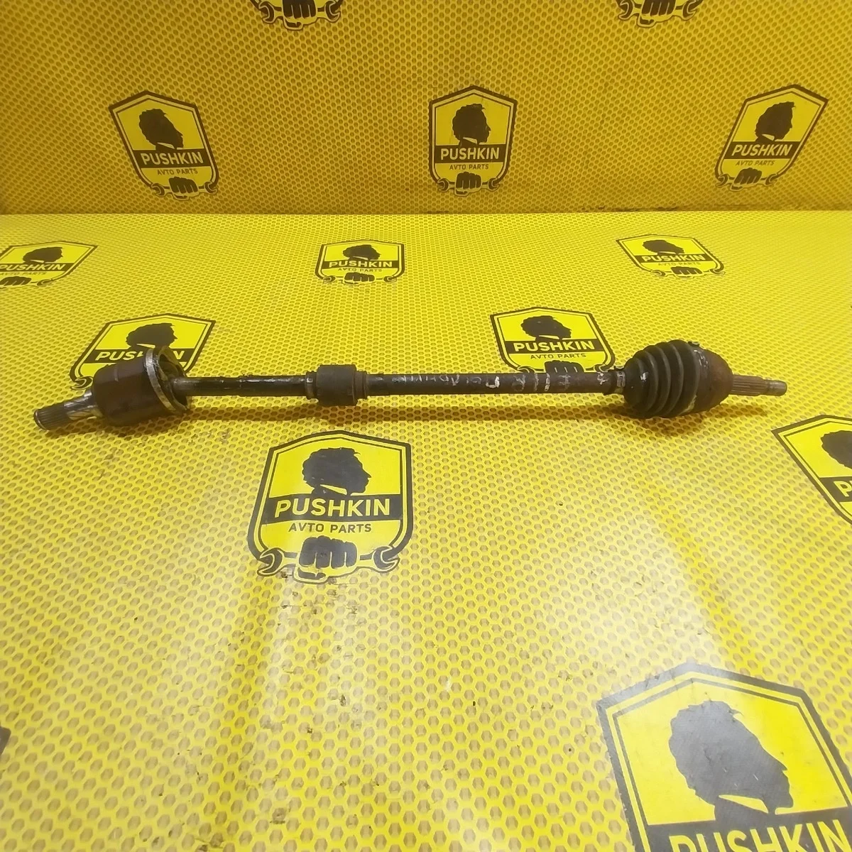 Привод МКПП Nissan Note 2009 391001U600 E11 HR, передний правый