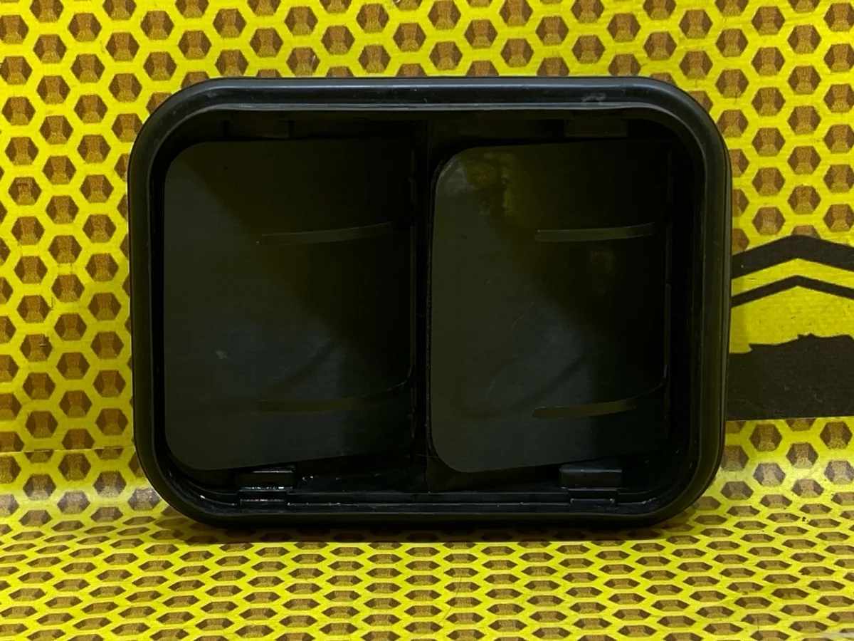 Решетка вентиляционная Nissan X-TRAIL 2017 768042DZ0A T32 QR25DE, левая