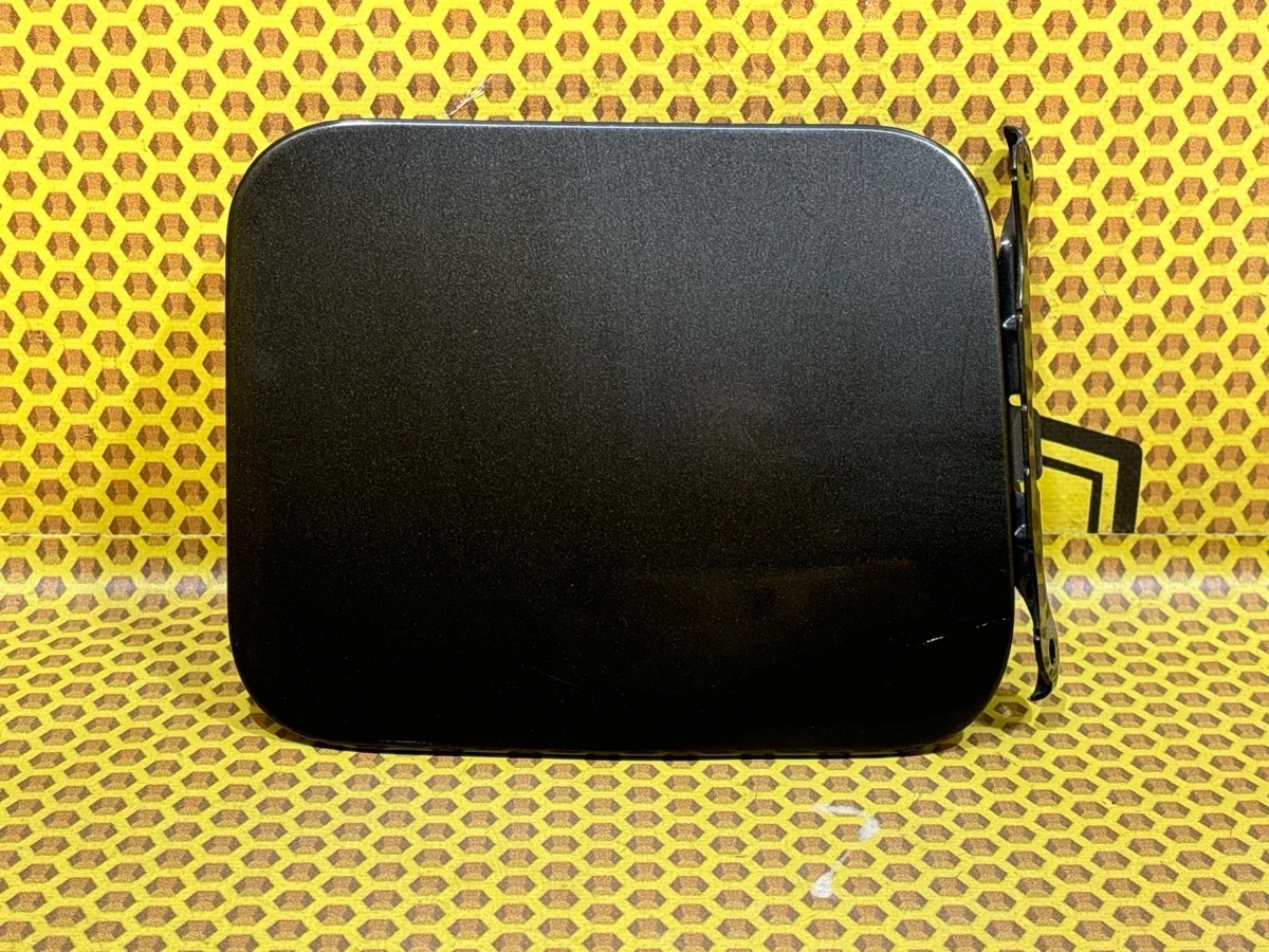 Лючок топливного бака Nissan X-Trail 2017 788304CC0A T32 QR25DE