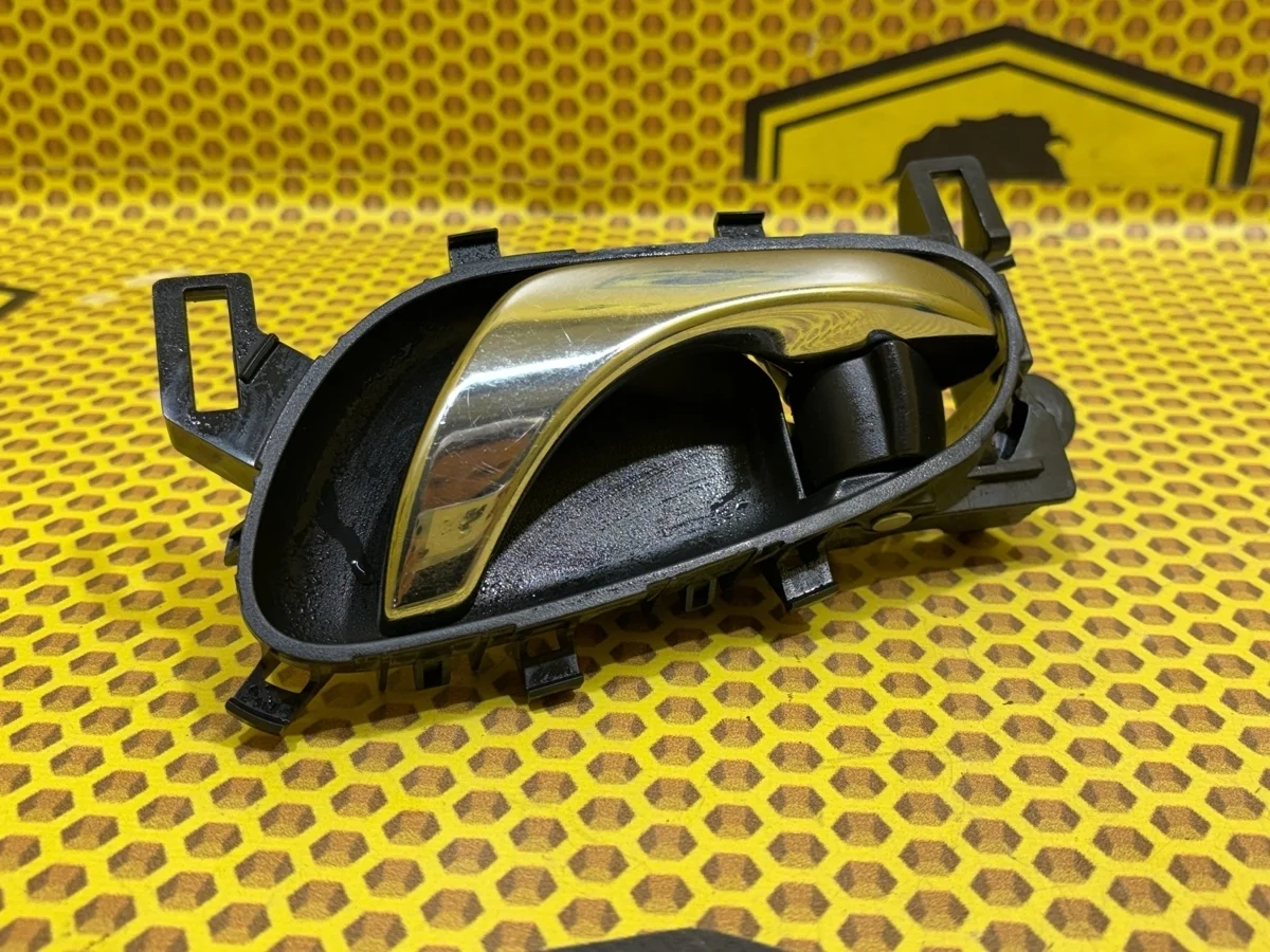 Ручка двери внутренняя Nissan X-TRAIL 2017 806714MA0A T32 QR25DE, передняя левая