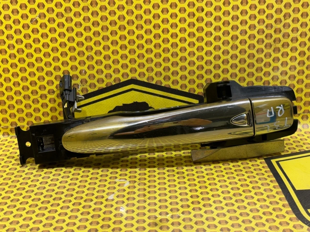 Ручка двери наружная Nissan X-Trail 2017 806404CM0B T32 QR25DE, передняя правая