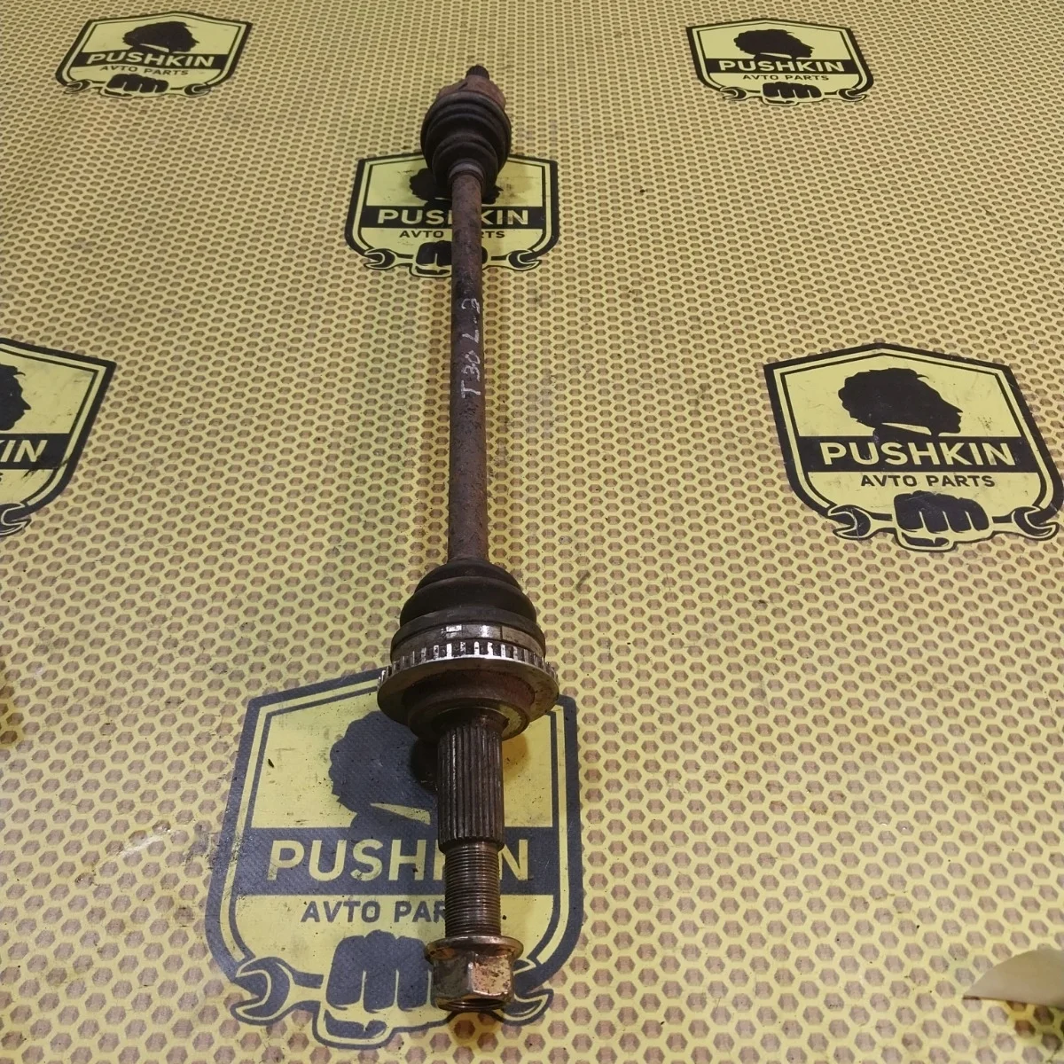 Привод Nissan Xtrail 2005 396008H510 T30 QR25, задний