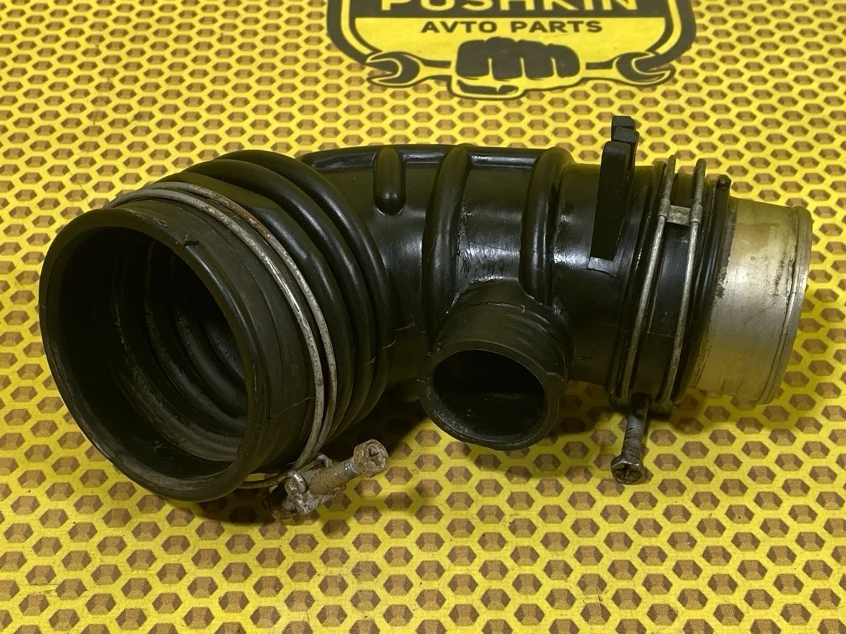 Патрубок воздушного фильтра гофра Nissan Patrol 2004 16578VC103 Y61 ZD30DDTI