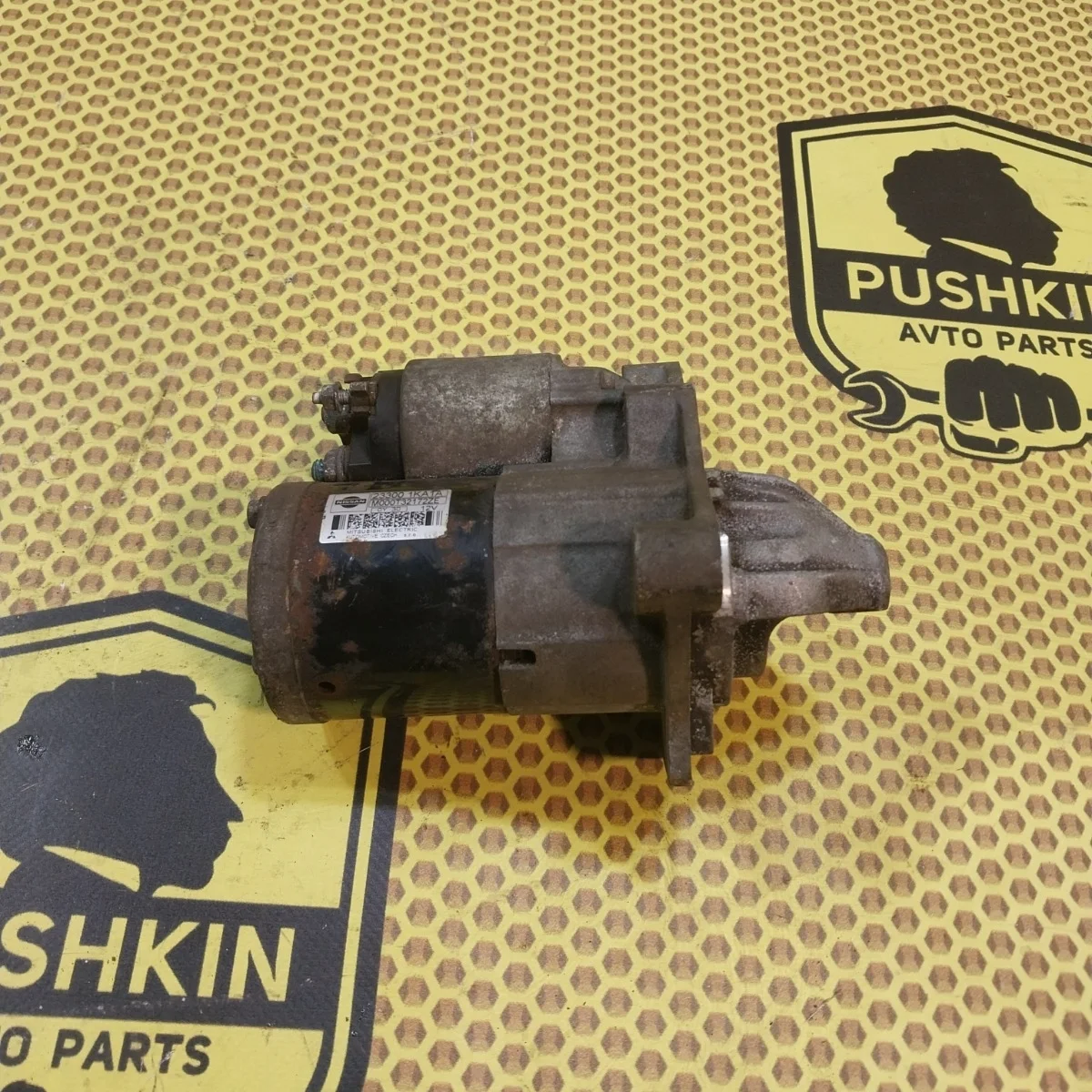 Стартер Nissan Juke 2011 233001KA1A F15 HR