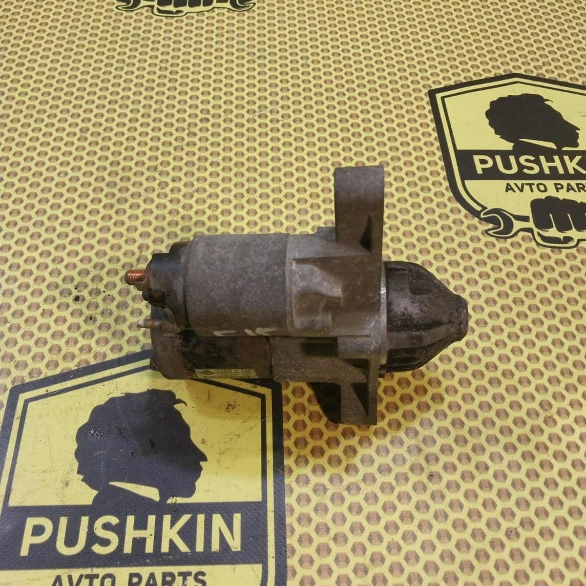 Стартер Nissan Juke 2011 233001KA1B F15 HR