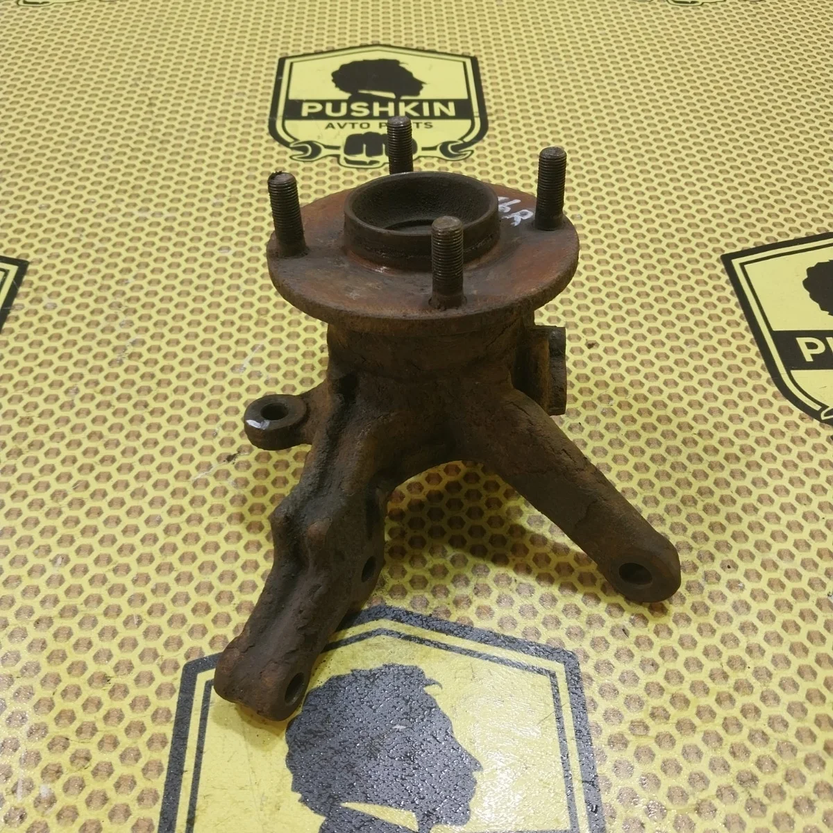 Кулак поворотный цапфа Nissan Almera 2005 400144M400 N16, передний правый