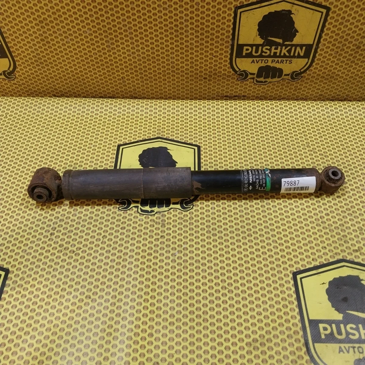 Амортизатор подвески Nissan Xtrail 2009 E62101DA1B T31, задний