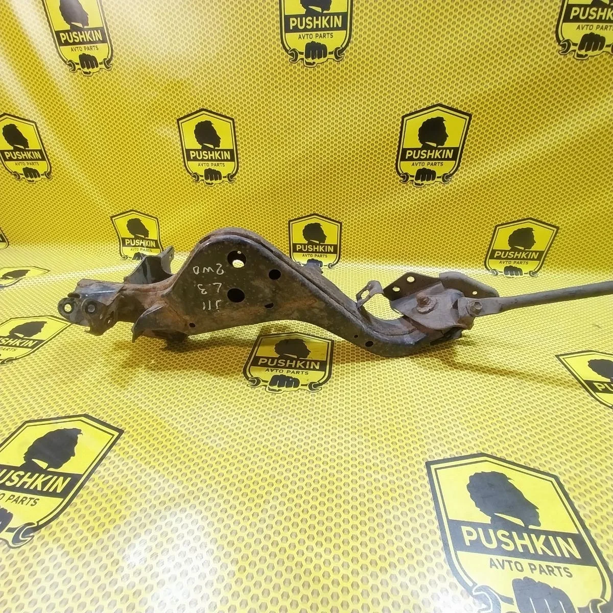 Рычаг продольный Nissan Qashqai 2009 555024EG0A J11, задний левый