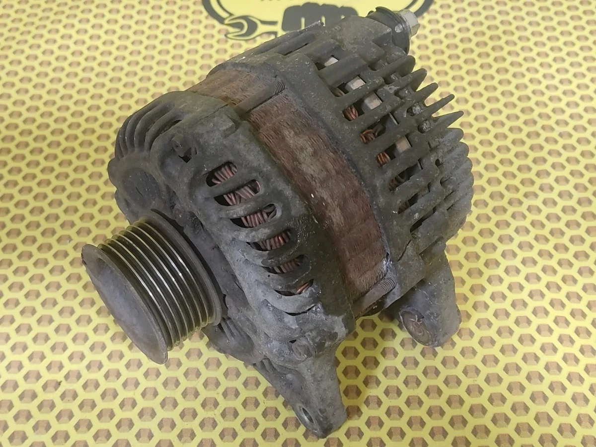 Генератор Nissan Juke 2013 231001KA1A F15 HR16DE