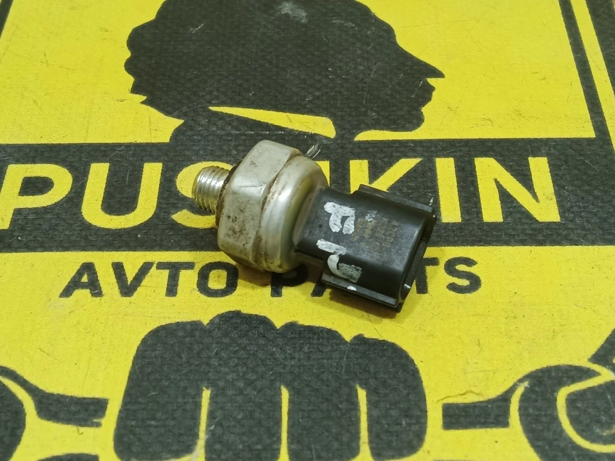 Датчик давления масла Nissan Juke 2013 250701MC0A F15 HR16DE
