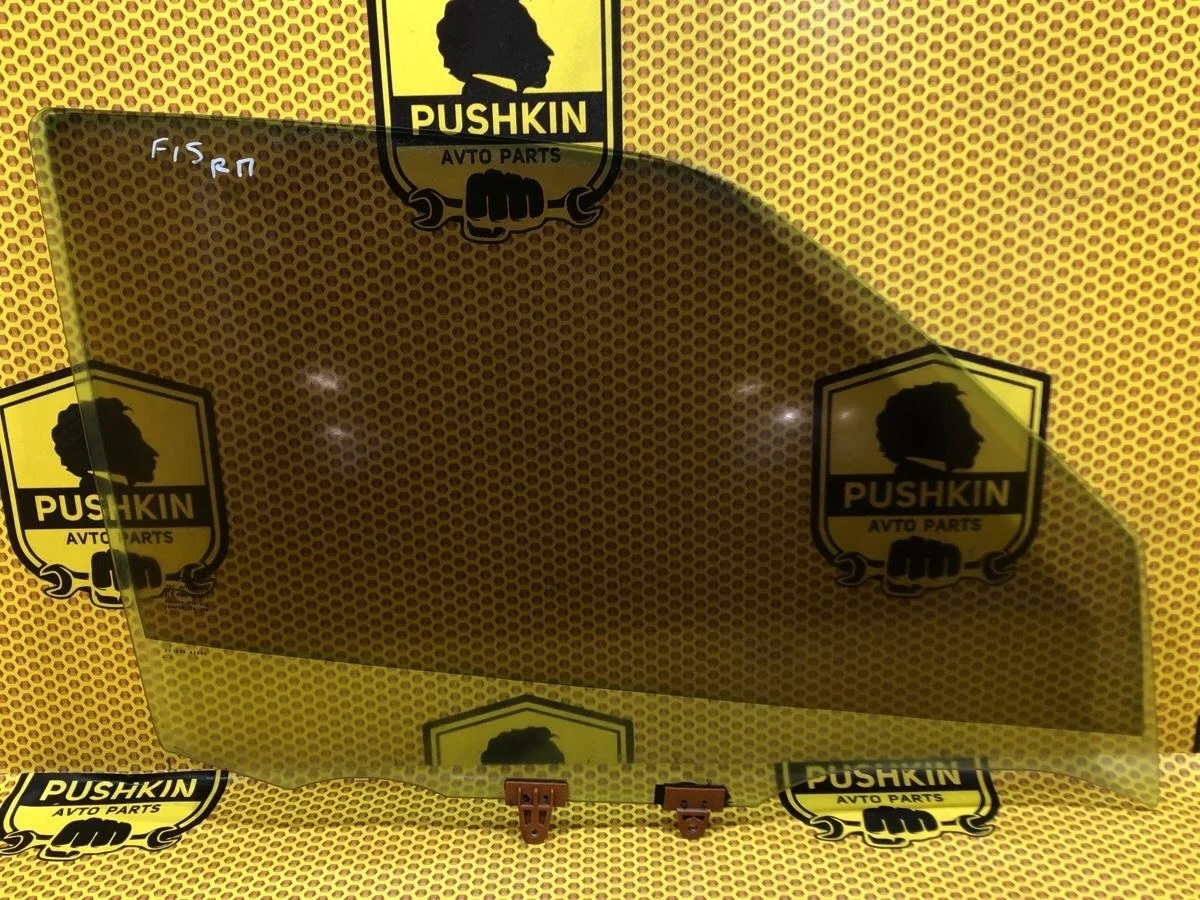 Стекло двери Nissan Juke 2013 803001KK0A F15 HR16DE, переднее правое