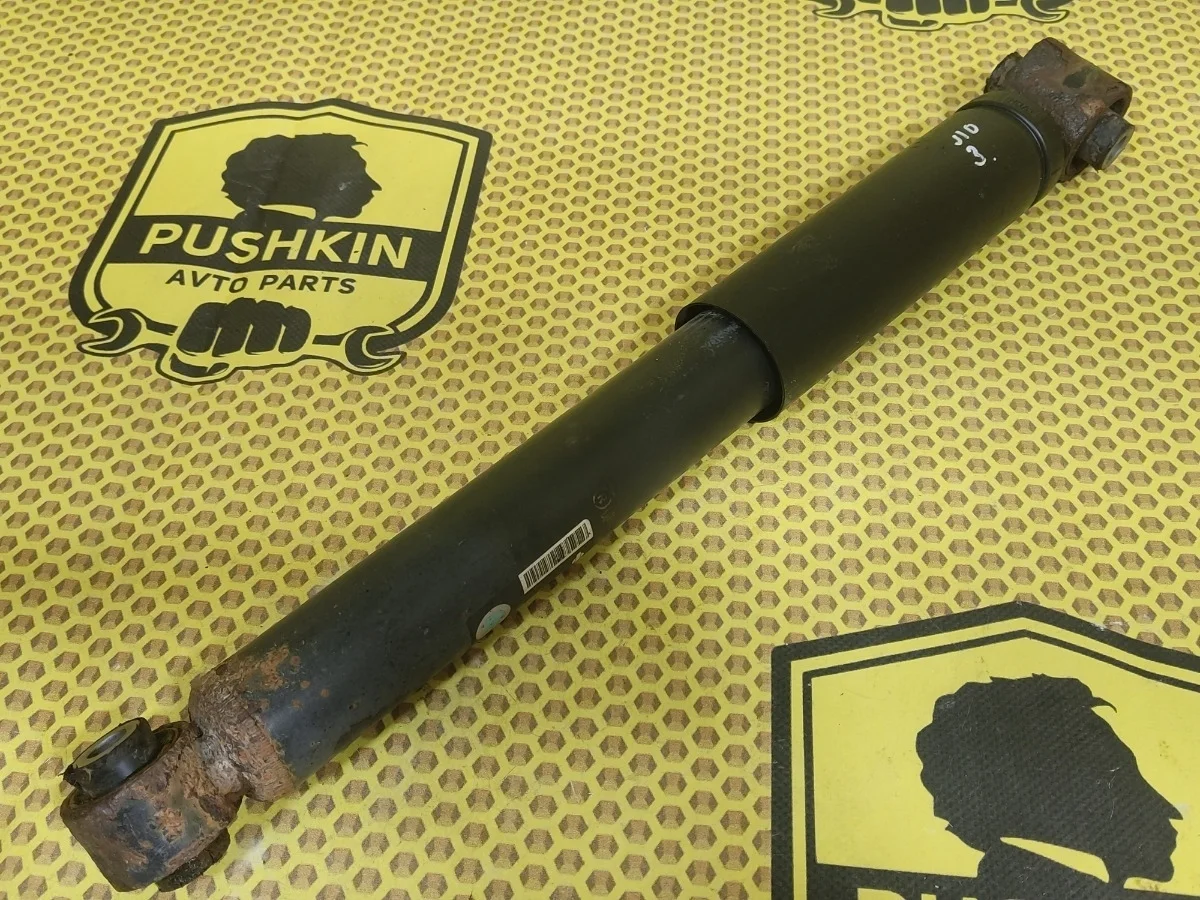 Амортизатор подвески Nissan Qashqai 2008 E6210JD02A J10E K9K, задний правый