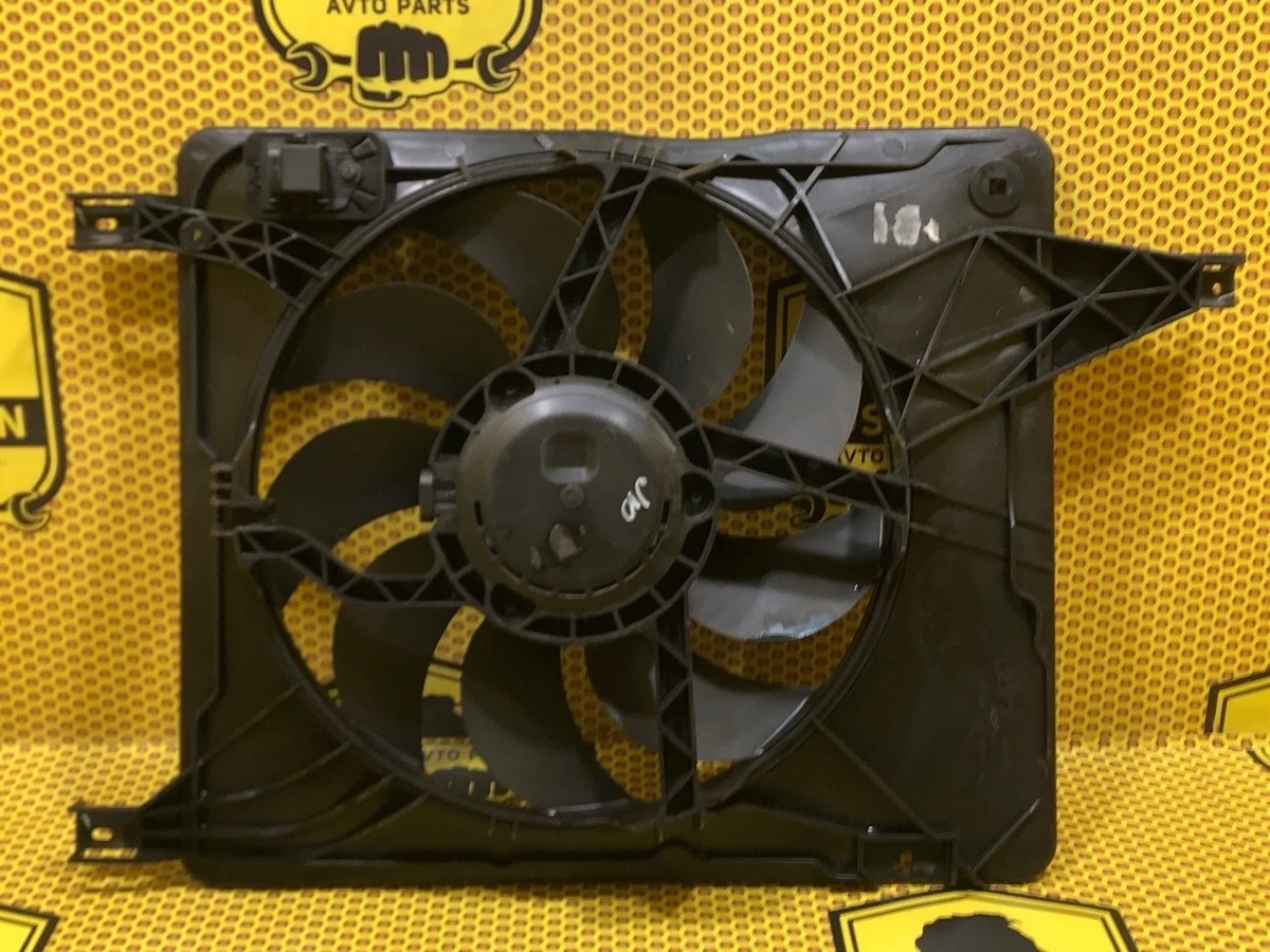 Вентилятор охлаждения Nissan Qashqai 2008 21481JD200 J10E K9K