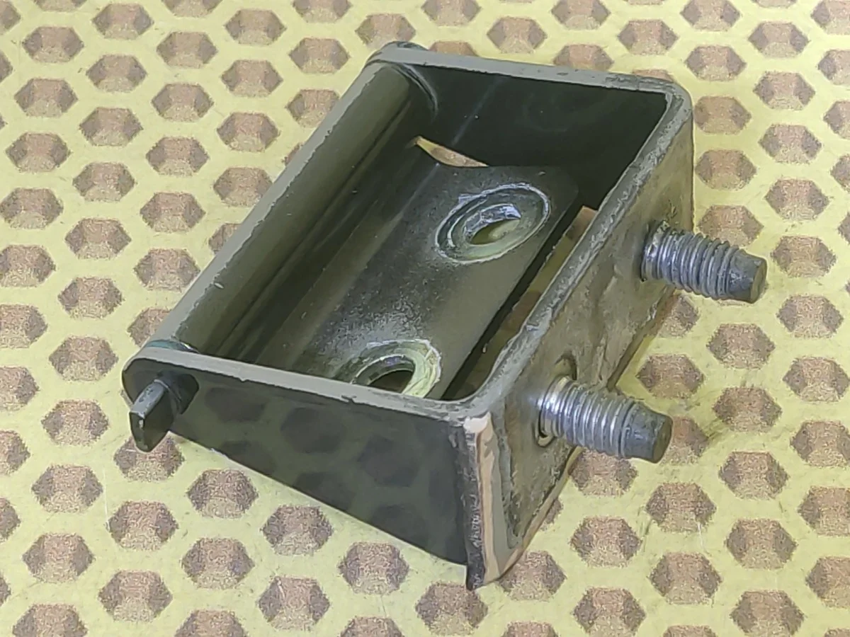 Петля багажника Nissan Qashqai 2008 90400AV730 J10E K9K, левая