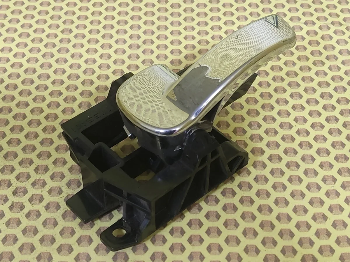 Ручка двери внутренняя Nissan Qashqai 2008 80671JD00A J10E K9K, задняя левая