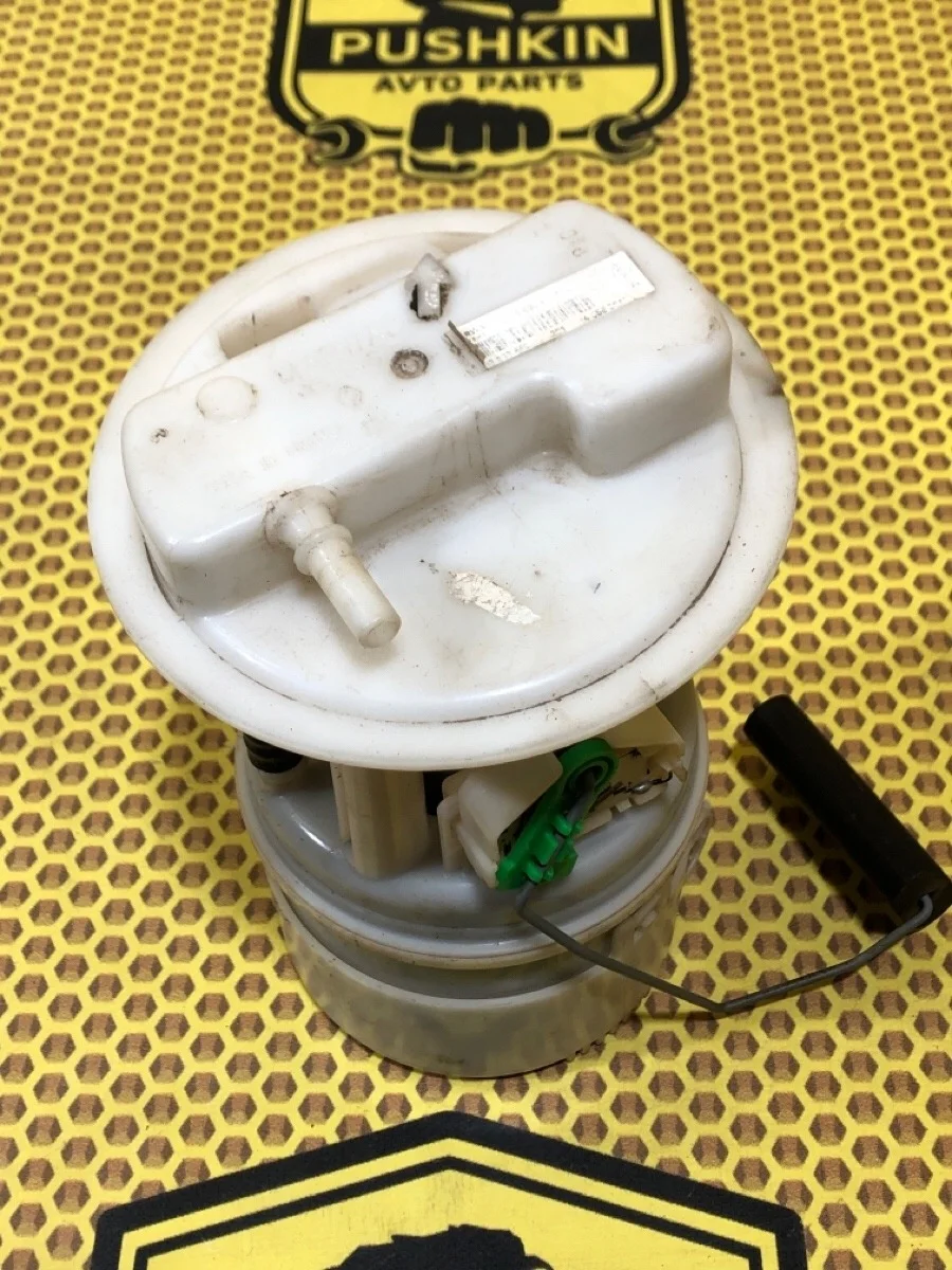 Насос топливный Nissan Almera 2014 1704200Q0G G15 K4M