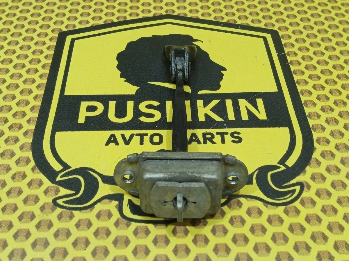 Ограничитель двери Nissan Almera 2014 82430EW000 G15 K4M, задний правый