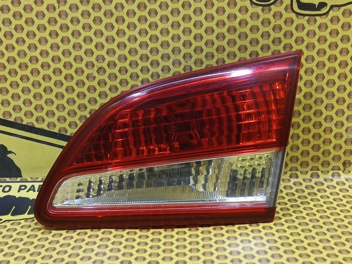 Фонарь в крыло Nissan Almera 2014 265504AA1A G15 K4M, задний правый