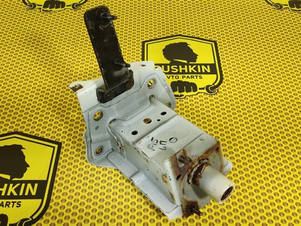 Кронштейн усилителя бампера Nissan Juke 2012 G51151KEMA F15 MR16DDT, передний левый