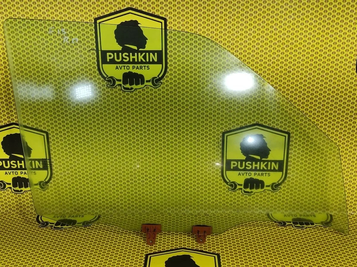 Стекло двери Nissan Juke 2012 803001KK0A F15 MR16DDT, переднее правое