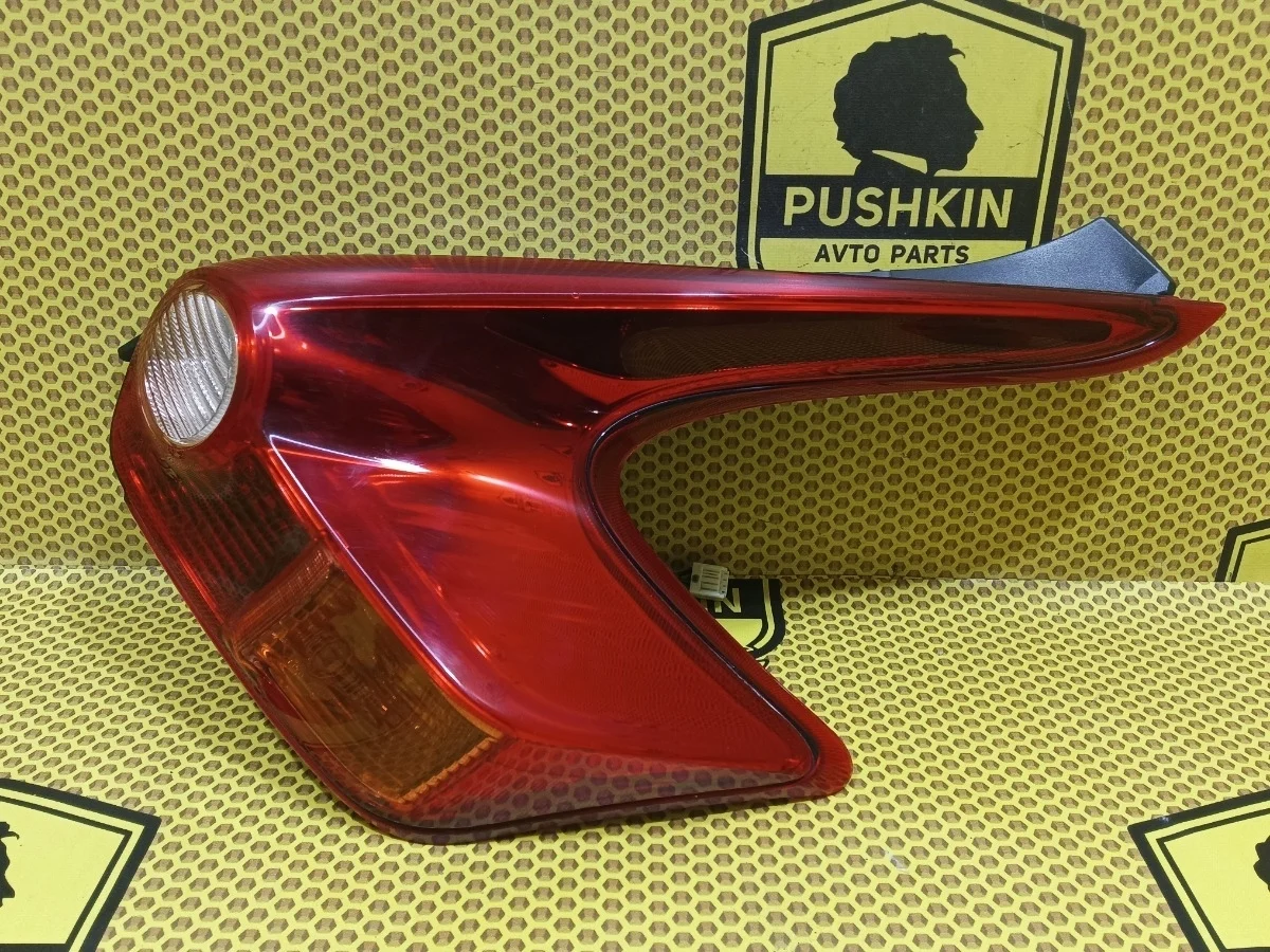 Фонарь в крыло Nissan Juke 2012 265501KA0A F15 MR16DDT, задний правый
