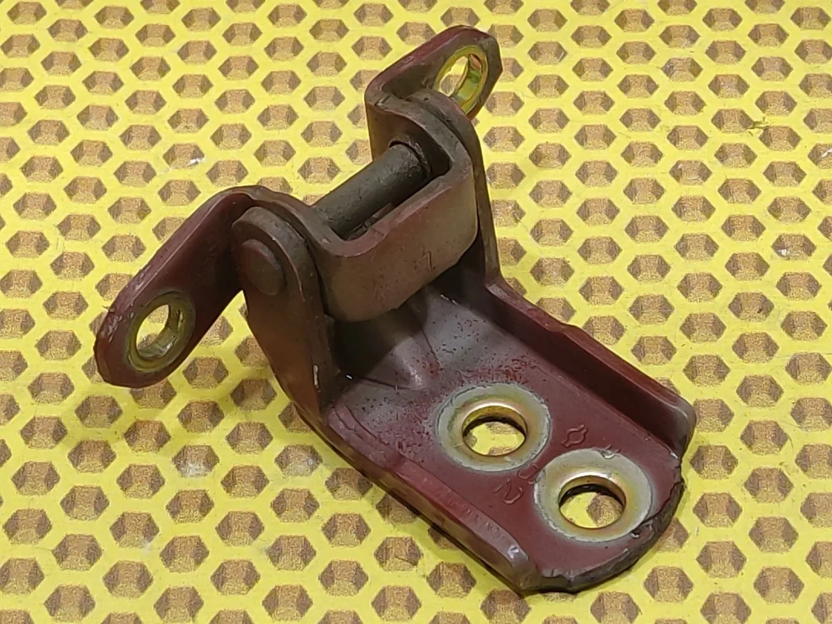 Петля двери передняя нижняя Nissan Murano 2006 824204P000 Z50 VQ35DE, правая