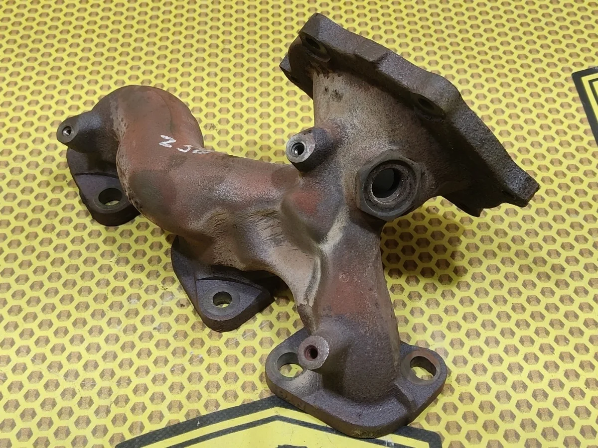 Коллектор выпускной Nissan Murano 2006 14004CA000 Z50 VQ35DE, правый