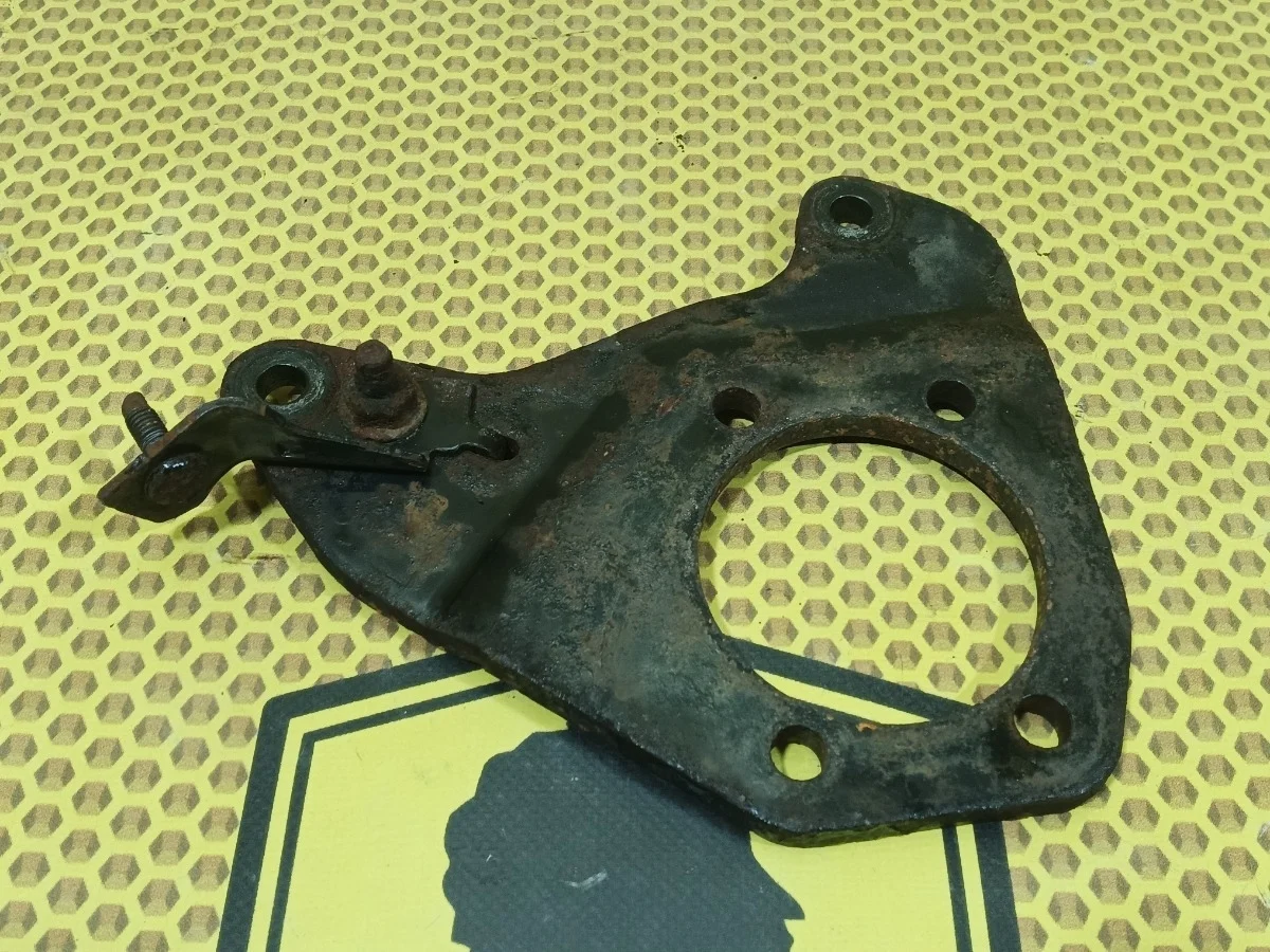 Кронштейн ступицы Nissan Qashqai 2014 440214EG0A J11 HRA2DDT, задний правый