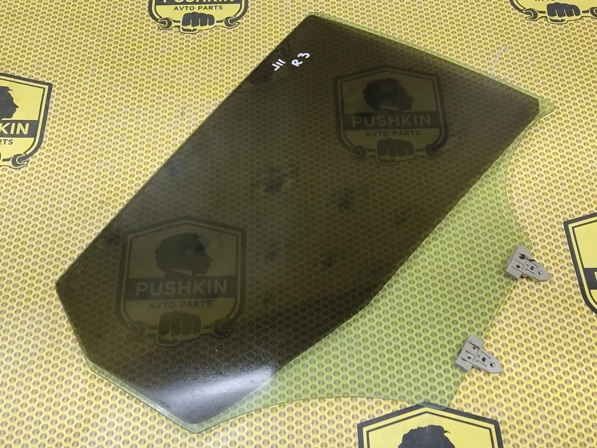 Стекло двери Nissan Qashqai 2014 823004EA0A J11 HRA2DDT, заднее правое