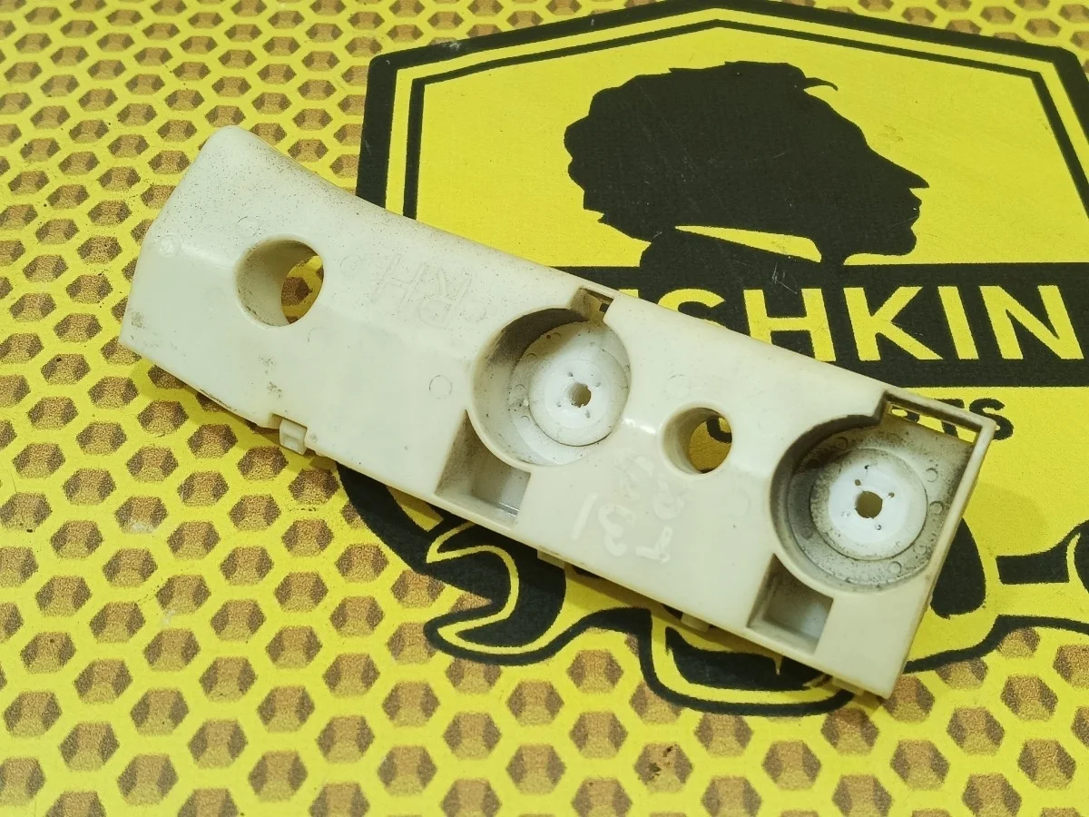 Кронштейн бампера Nissan X-TRAIL 2013 85270JG00A T31 MR20DE, задний правый