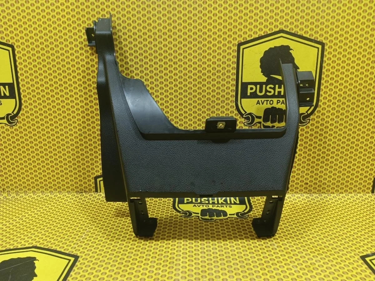 Накладка консоли Nissan X-TRAIL 2013 68104JG40A T31 MR20DE