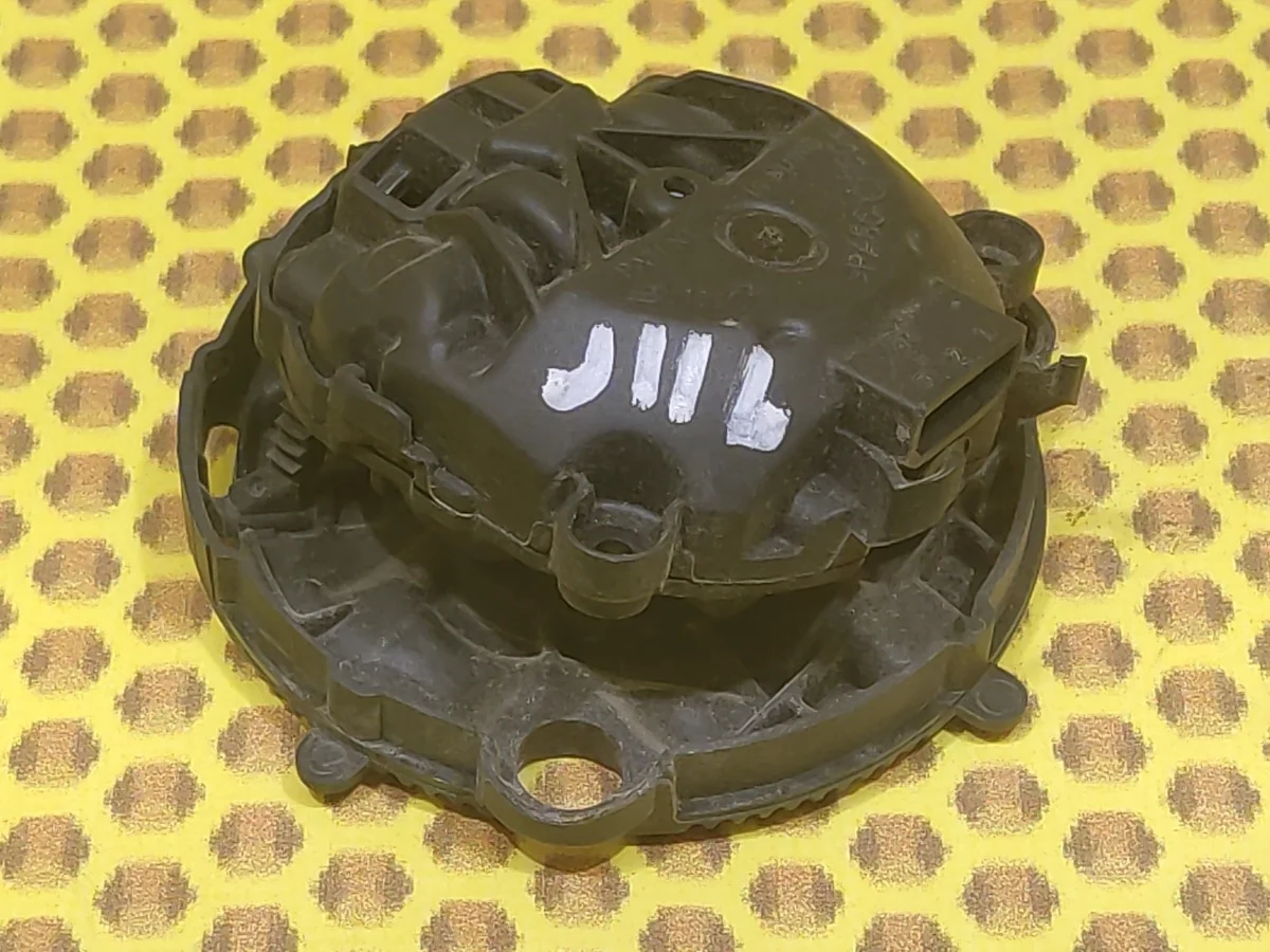 Мотор зеркала Nissan Qashqai 2014 963024EH6A J11 HRA2DDT, левый