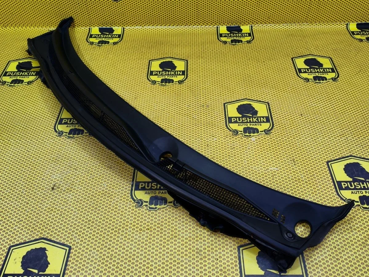 Жабо Nissan Qashqai 2018 66862BM90A J11 MR20DD