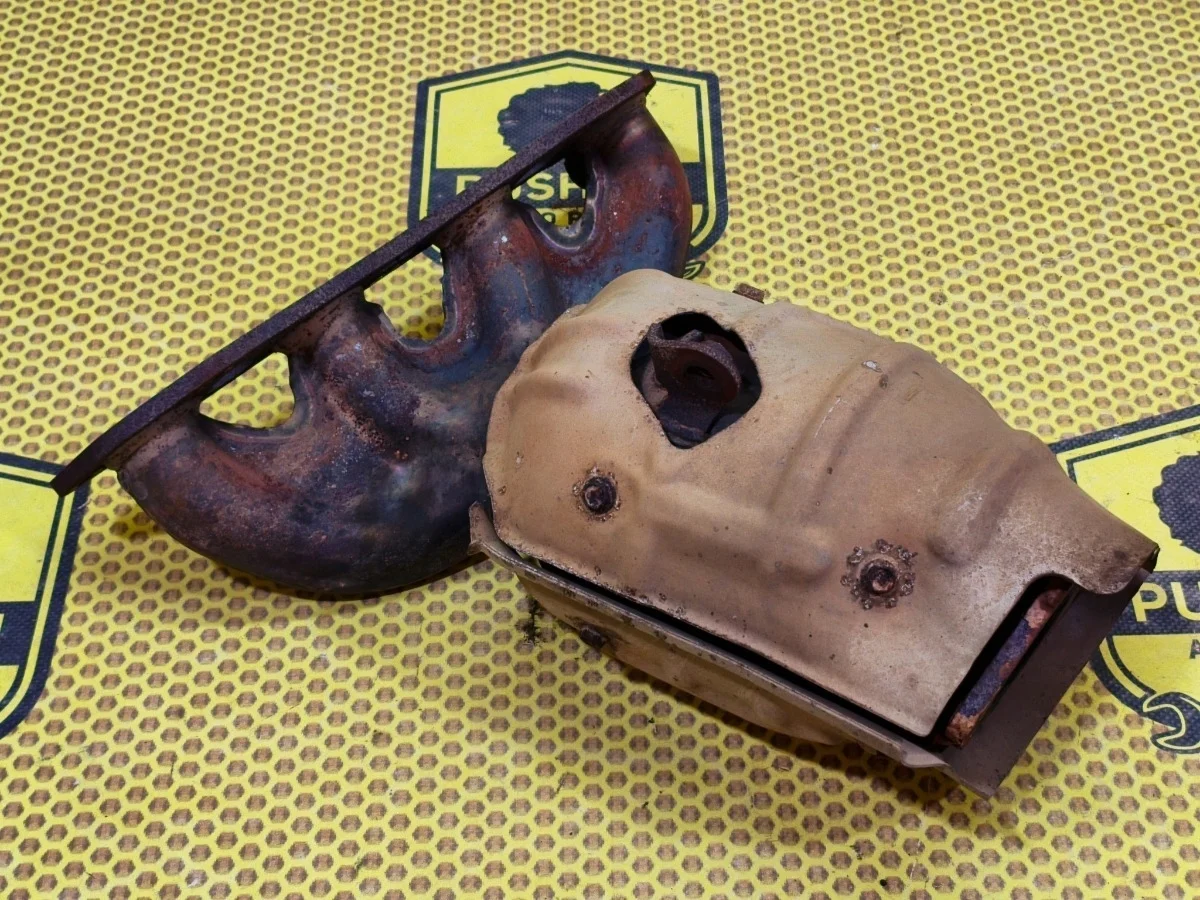 Коллектор выпускной Nissan Qashqai 2018 140E24CD0A J11 MR20DD