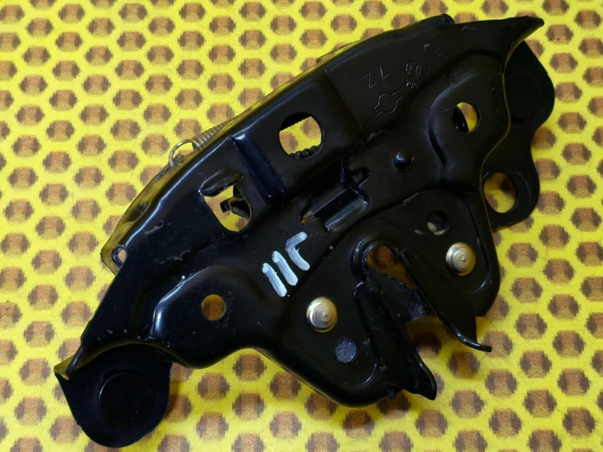 Замок капота Nissan Qashqai 2018 656014EH0A J11 MR20DD