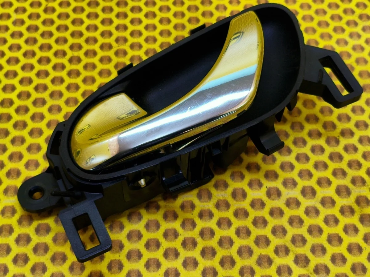 Ручка двери внутренняя Nissan Qashqai 2018 806714EA1A J11 MR20DD, передняя левая