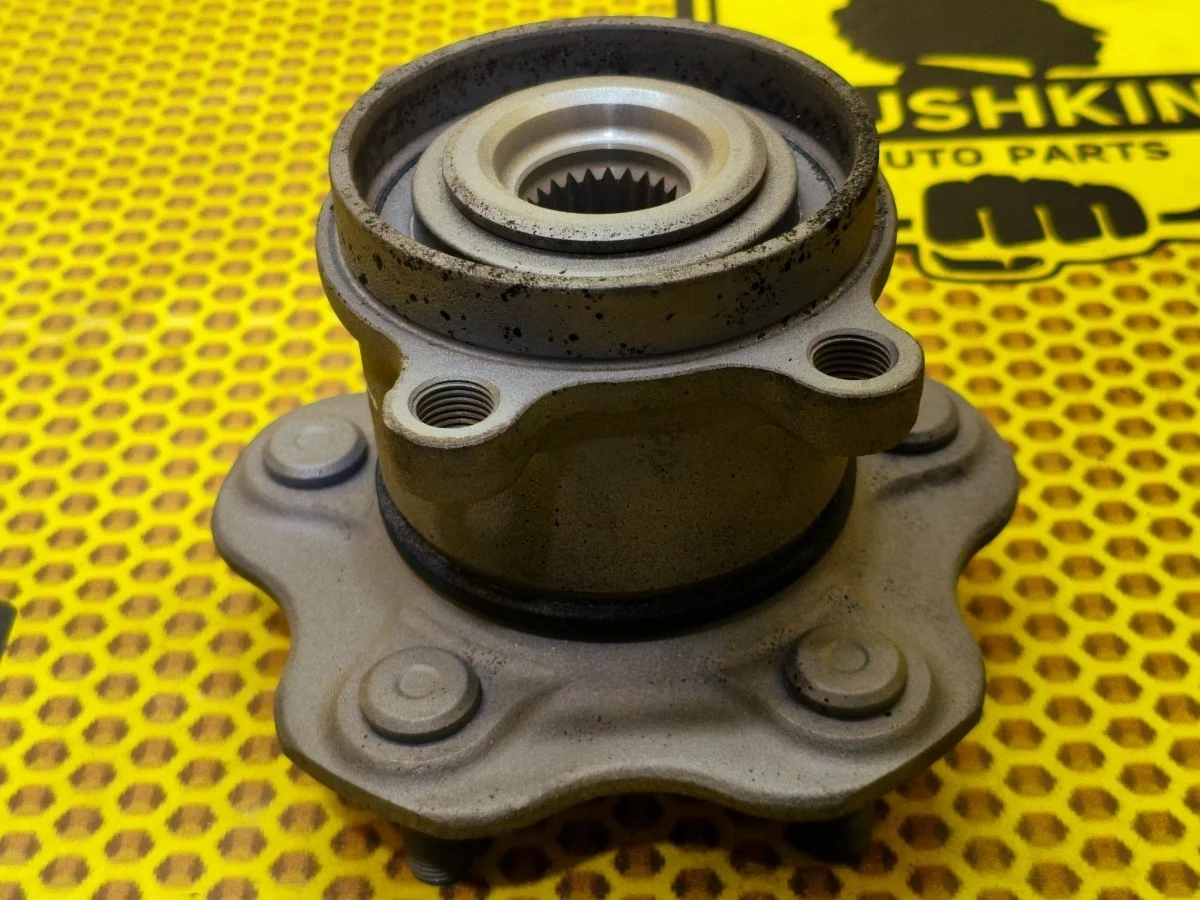 Ступица Nissan Qashqai 2018 432024BA0B J11 MR20DD, задняя левая