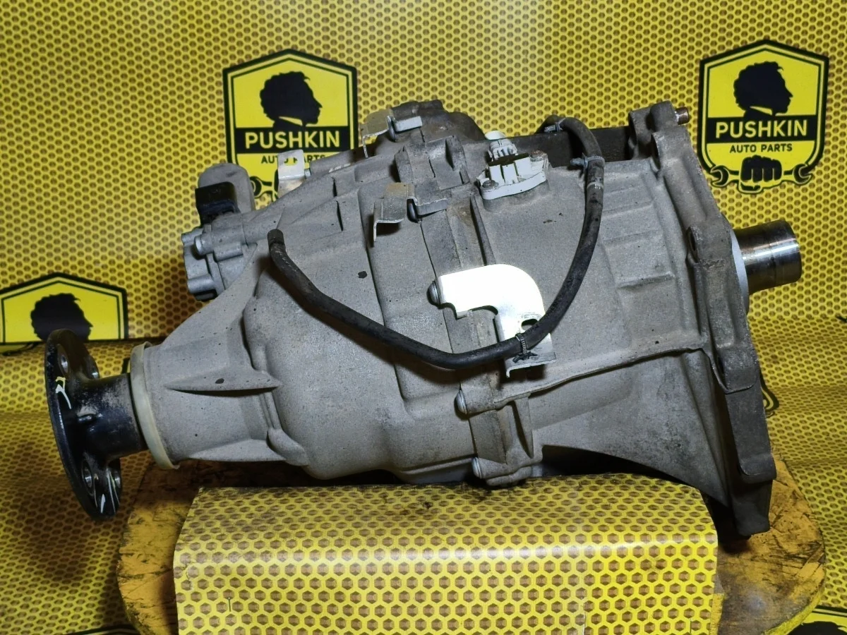 Раздаточная коробка Nissan Patrol 2013 331001LA0D Y62 VQ56VD