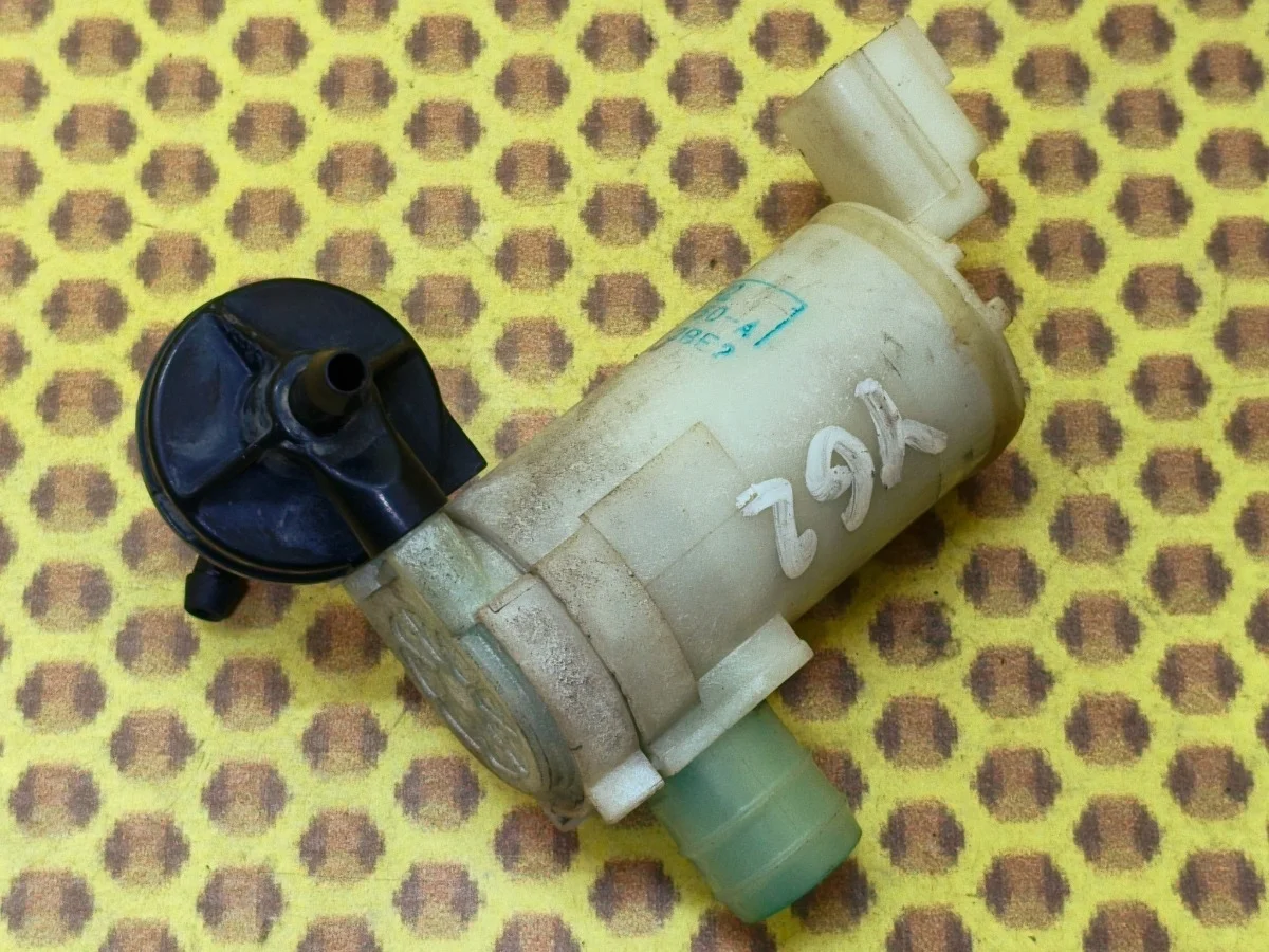 Насос омывателя Nissan Patrol 2013 28920CA000 Y62 VQ56VD