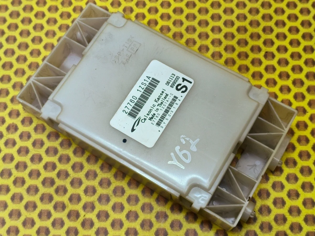 Блок управления печкой Nissan Patrol 2013 277601ZS1A Y62 VQ56VD