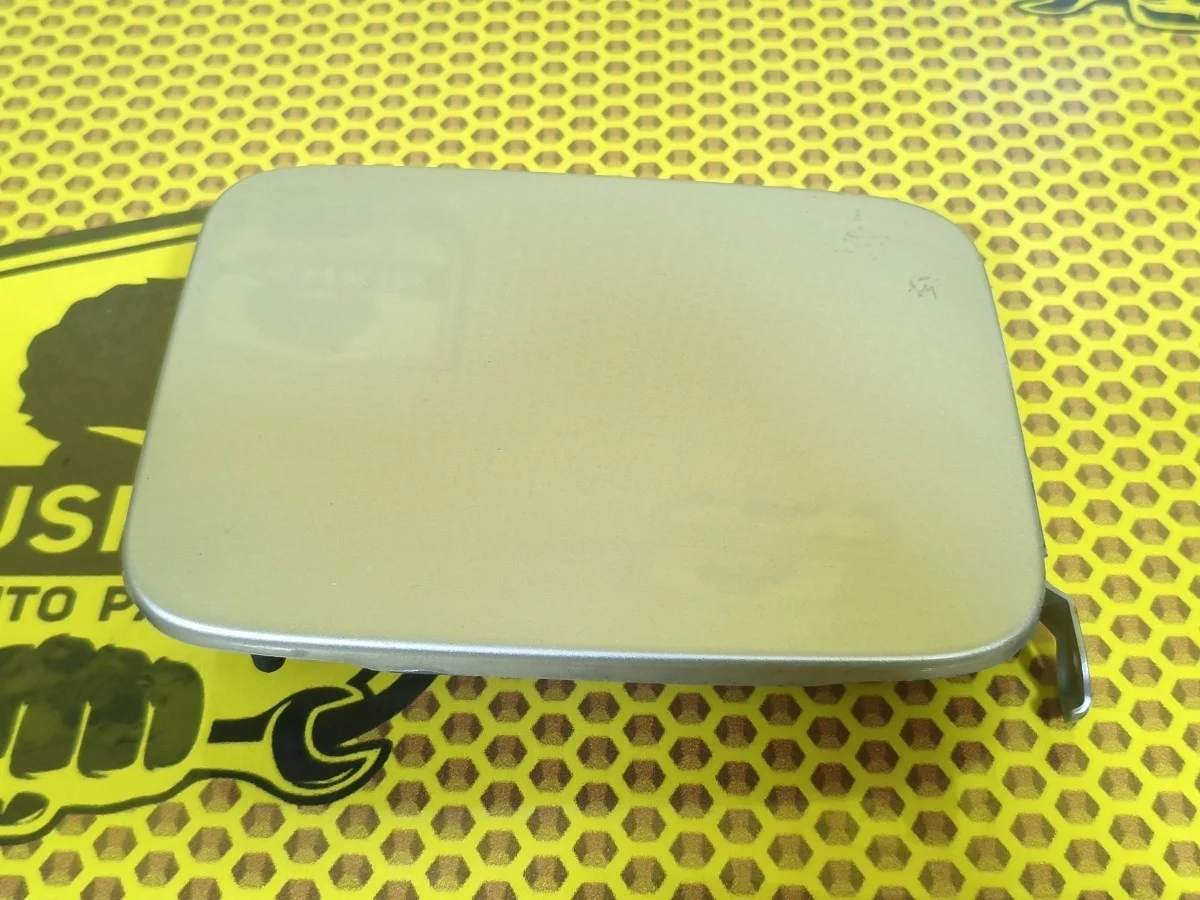 Лючок топливного бака Nissan Pathfinder 2006 78830EB330 R51 VQ40DE